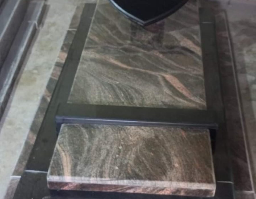 Pierre tombale en granite